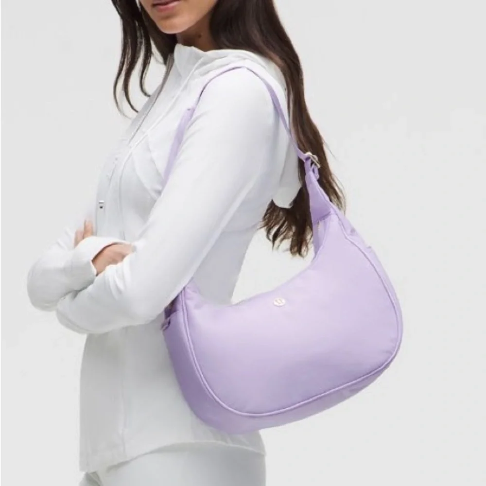 Lululemon City Essentials Shoulder Bag 4L Lavender Frost NWT - Picture 5 of 16